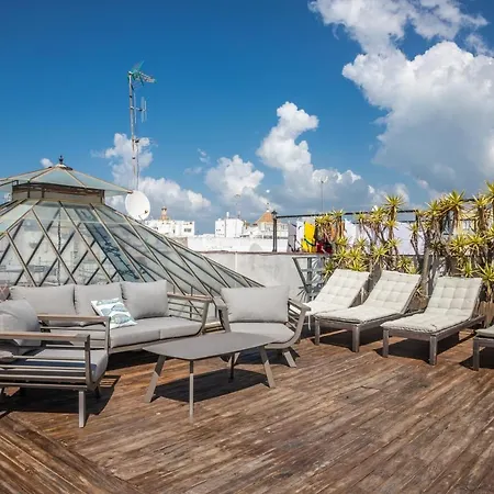 La Bella Escondida By Time شقة كاديز